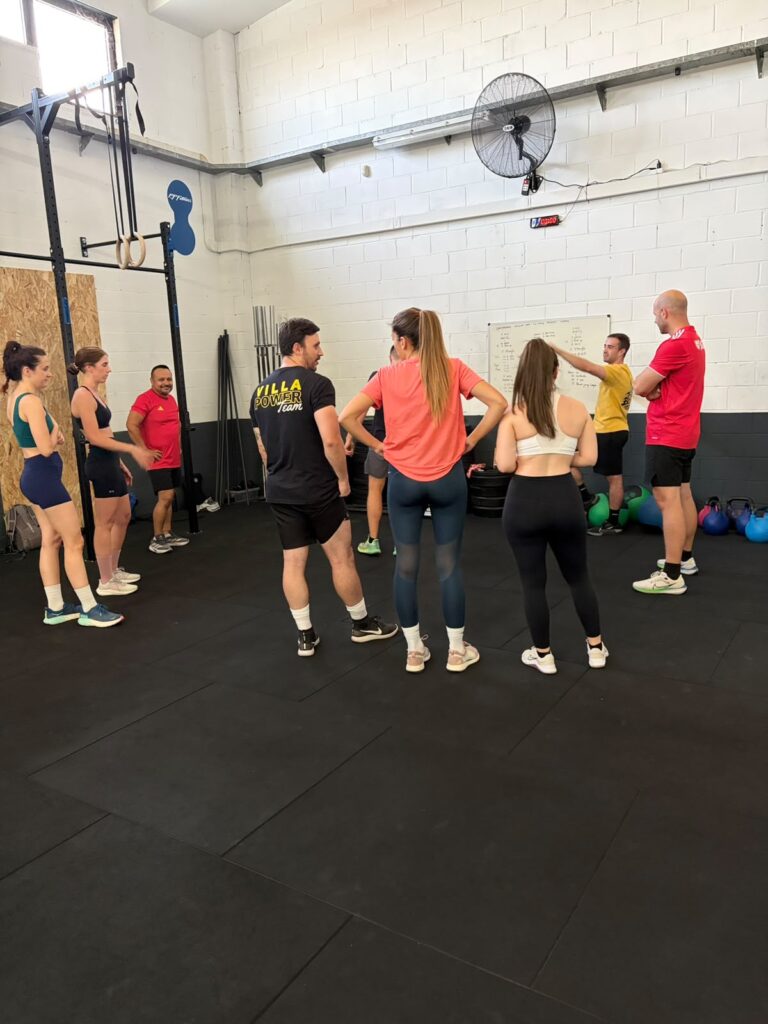 Entrenamiento dirigido de crosstraining en La Nave Strength Center, Colmenar Viejo